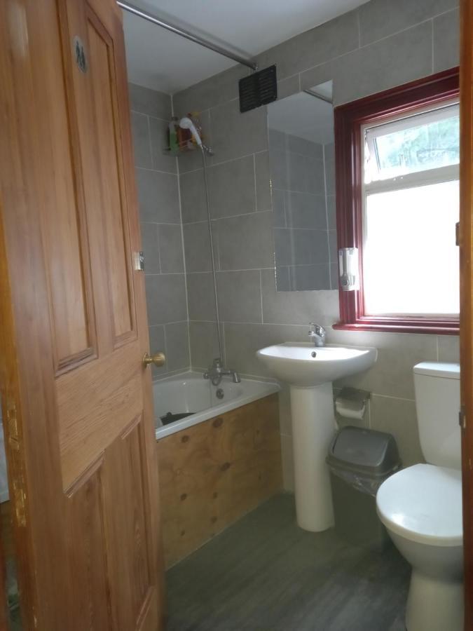 Bubblesbnb- 4 Bedroom House Londen Buitenkant foto